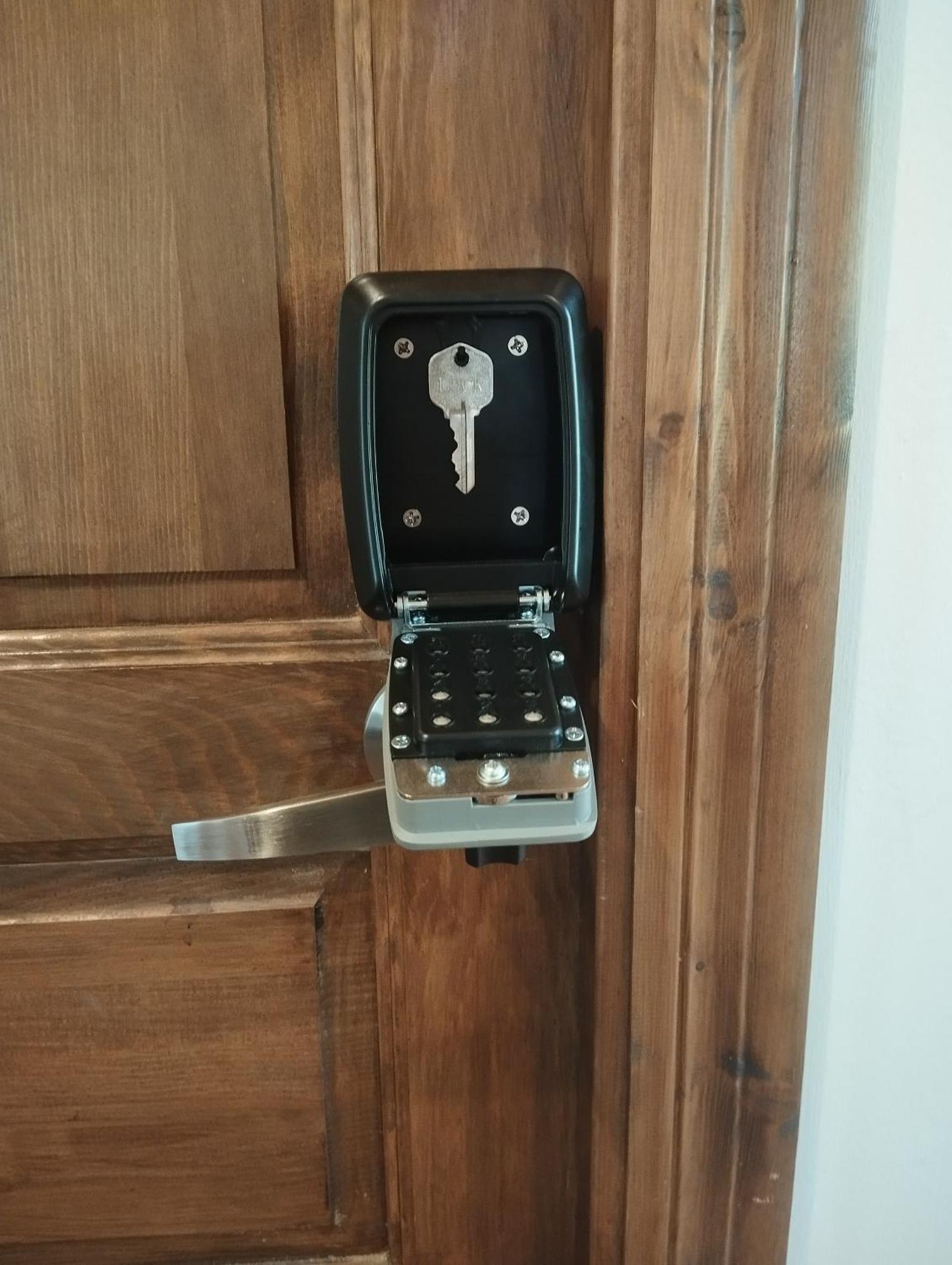 Albergue Usandi Auto Check-In Cenarruza-Puebla de Bolívar Kültér fotó